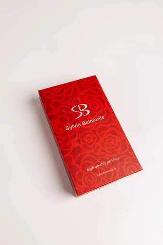  Sylvia Belmonte Czarny skórzany portfel z kwiatowymi nadrukami