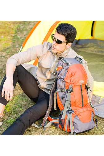  Wodoodporny plecak turystyczny Bonluo Neon Green z przegrodą na buty i wodoodporną osłoną (36-55 l)