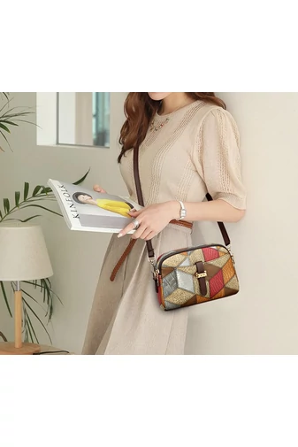 Torebka crossbody Bonluo brązowa z kolorowym wzorem z imitacji skóry, wymiary 15×21×7 cm