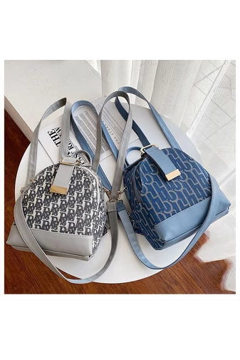  Plecak damski Bonluo w kolorze szarym z wzorem liter, wykonany z poliuretanu i płótna, mały rozmiar 25*20*11 cm