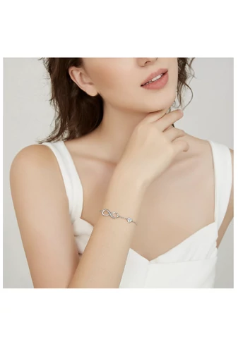 Elegancka bransoletka ze srebra próby 925 ozdobiona wielokolorowymi kryształami austriackimi, najwyższa jakość