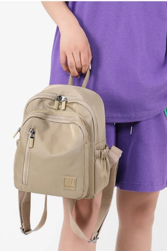  Mały wodoodporny plecak z poliestru w kolorze khaki o nowoczesnym wzornictwie i wielu przegrodach 22*12*28 cm