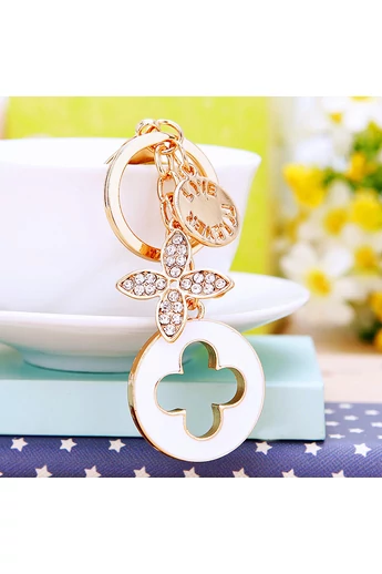 Elegancki biały brelok Bonluo z wisiorkiem w kształcie kwiatu i wyciętym okręgiem w kształcie koniczyny