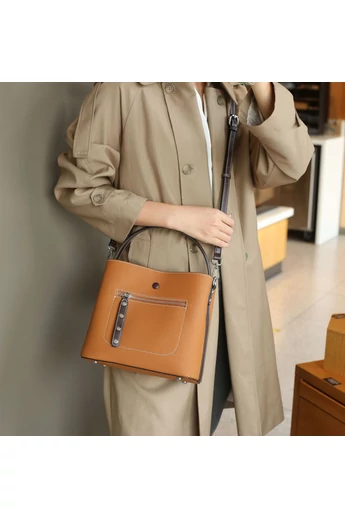  Elegancka torebka na ramię z naturalnej skóry w kolorze brązowym, 22*25*12 cm