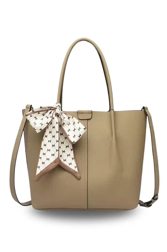  Skórzana torba na ramię z dodatkiem jedwabnego szalika w kolorze ciemnobeżowym, 28*27*13 cm